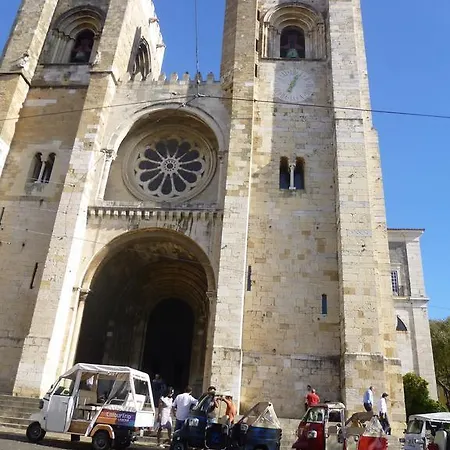 Lovehome * ליסבון