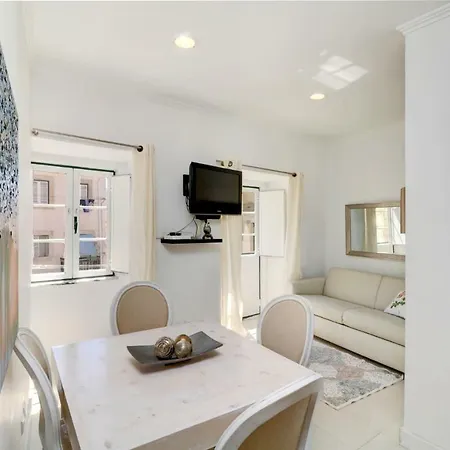 Lovehome * ליסבון