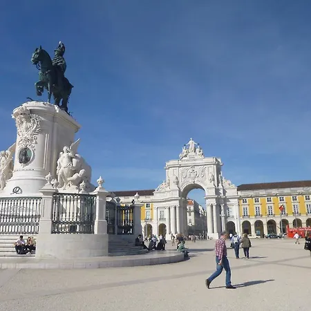 Lovehome Apartment *